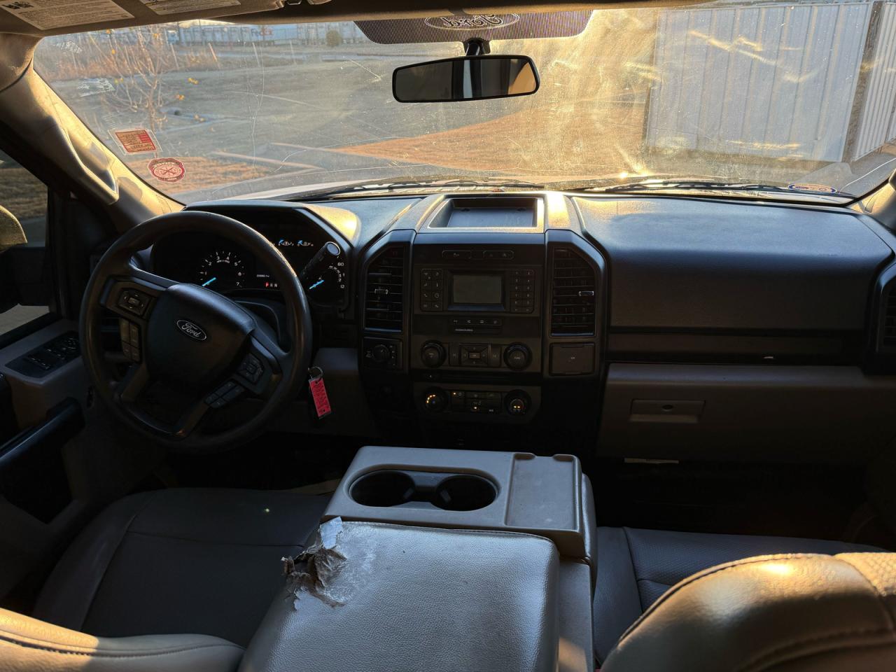 Ford F-150 Supercrew Image 3