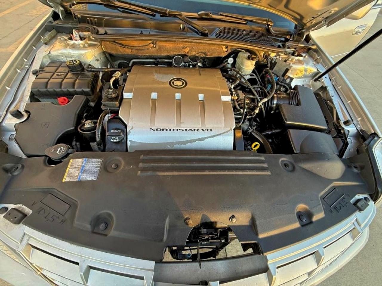 Cadillac DTS Premium Collection Image 4