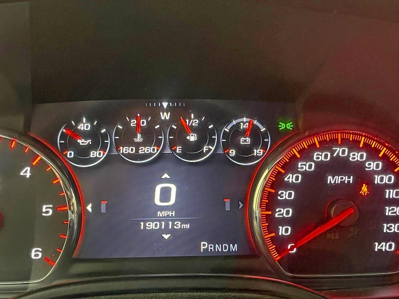 GMC Yukon Denali Image 10