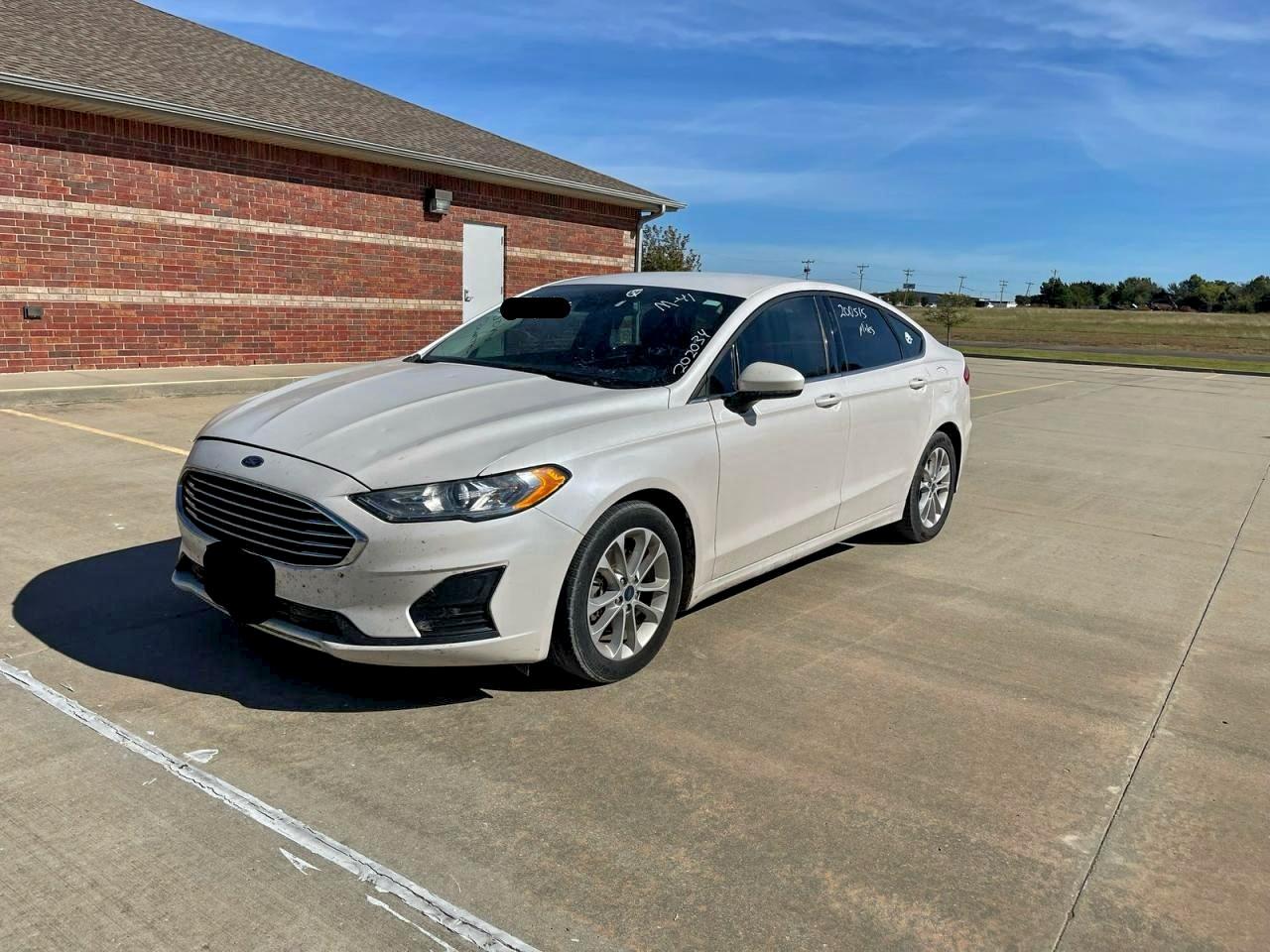 Ford Fusion Se Image 4