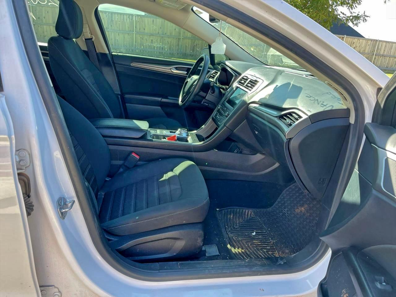 Ford Fusion Se Image 3