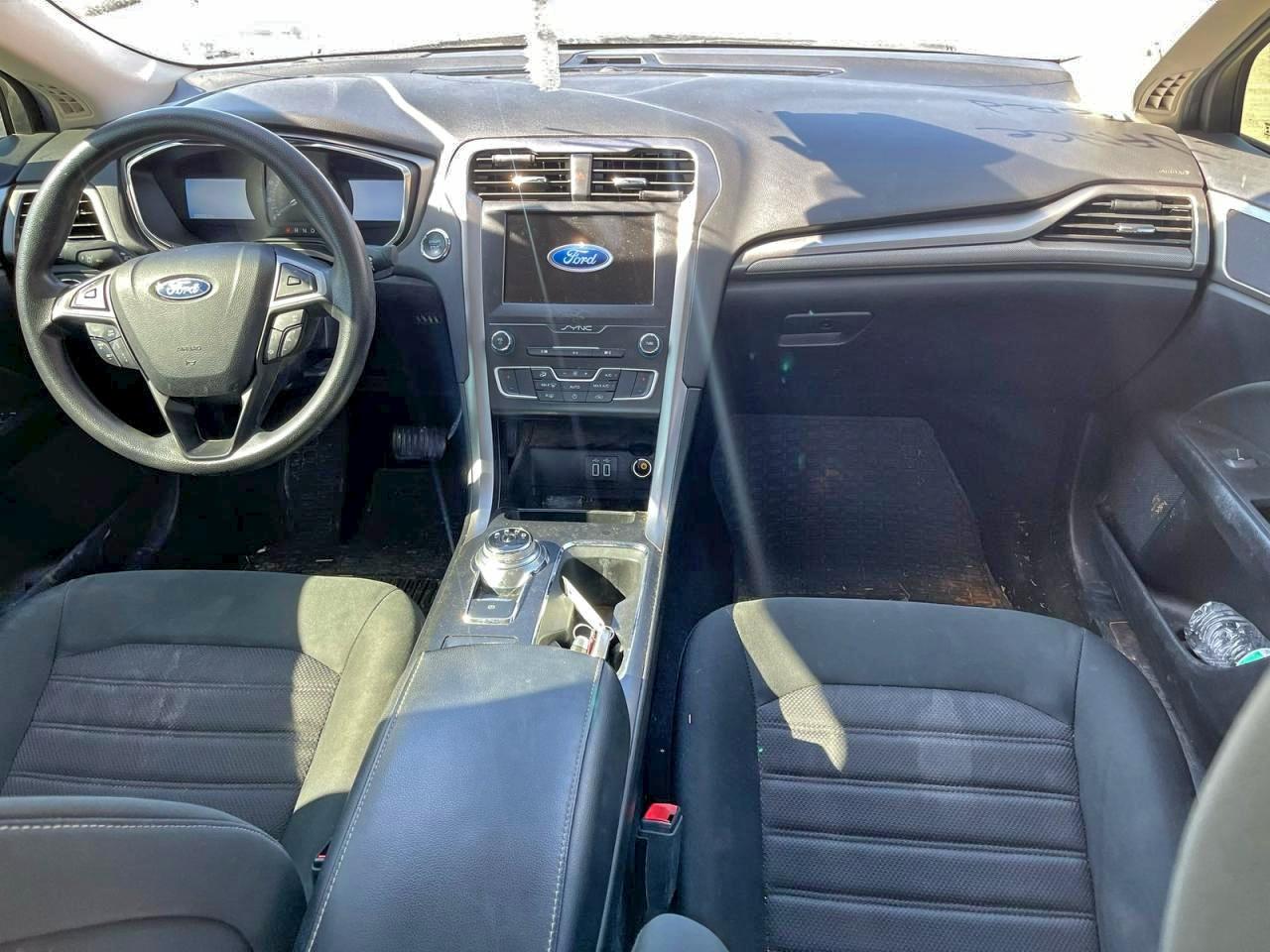 Ford Fusion Se Image 5