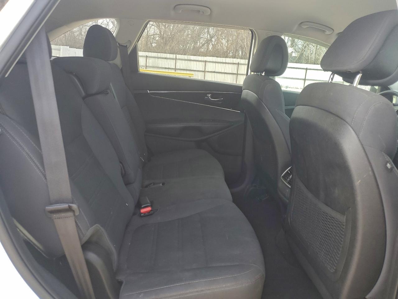 Kia Sorento Lx Image 11