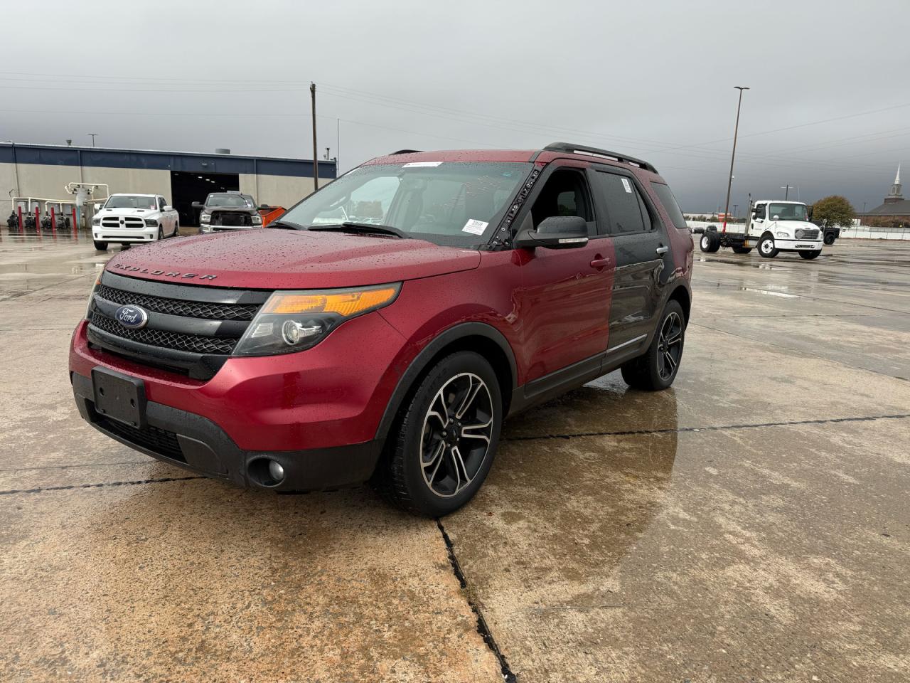 Ford Explorer Sport Image 7