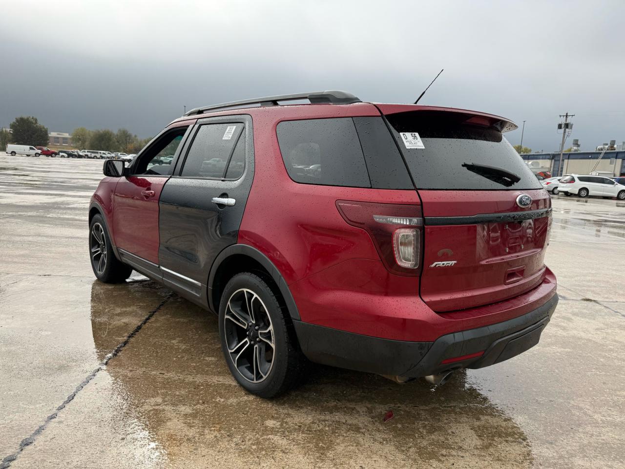Ford Explorer Sport Image 4