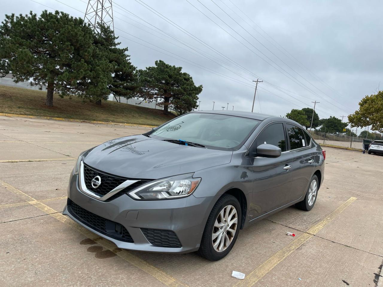 Nissan Sentra S Image 2