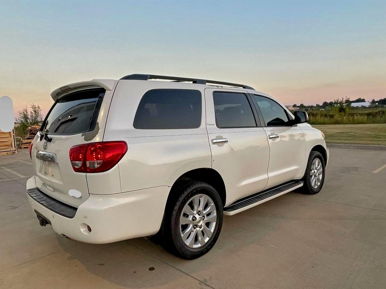 Toyota Sequoia Platinum Image 6