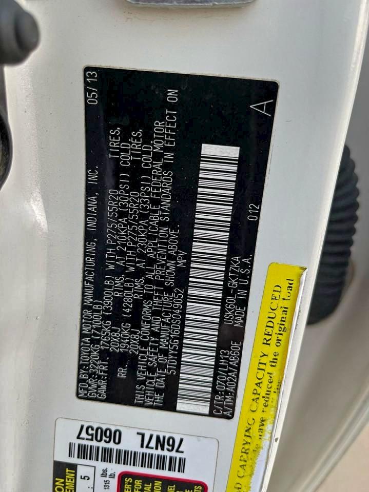 Toyota Sequoia Platinum Image 2