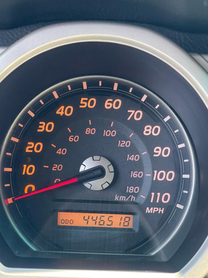 Toyota 4Runner Limited Image 6