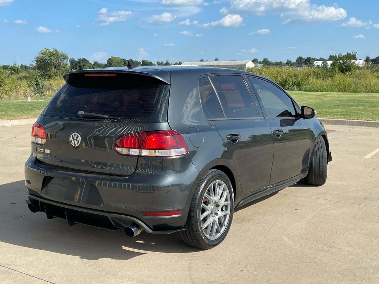 Volkswagen GTI Image 3