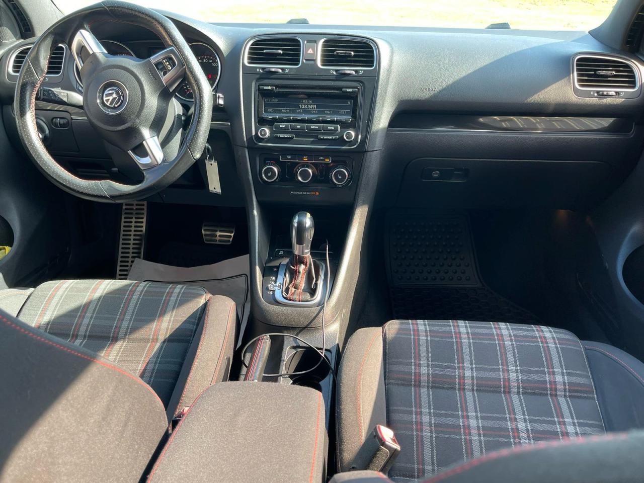 Volkswagen GTI Image 5