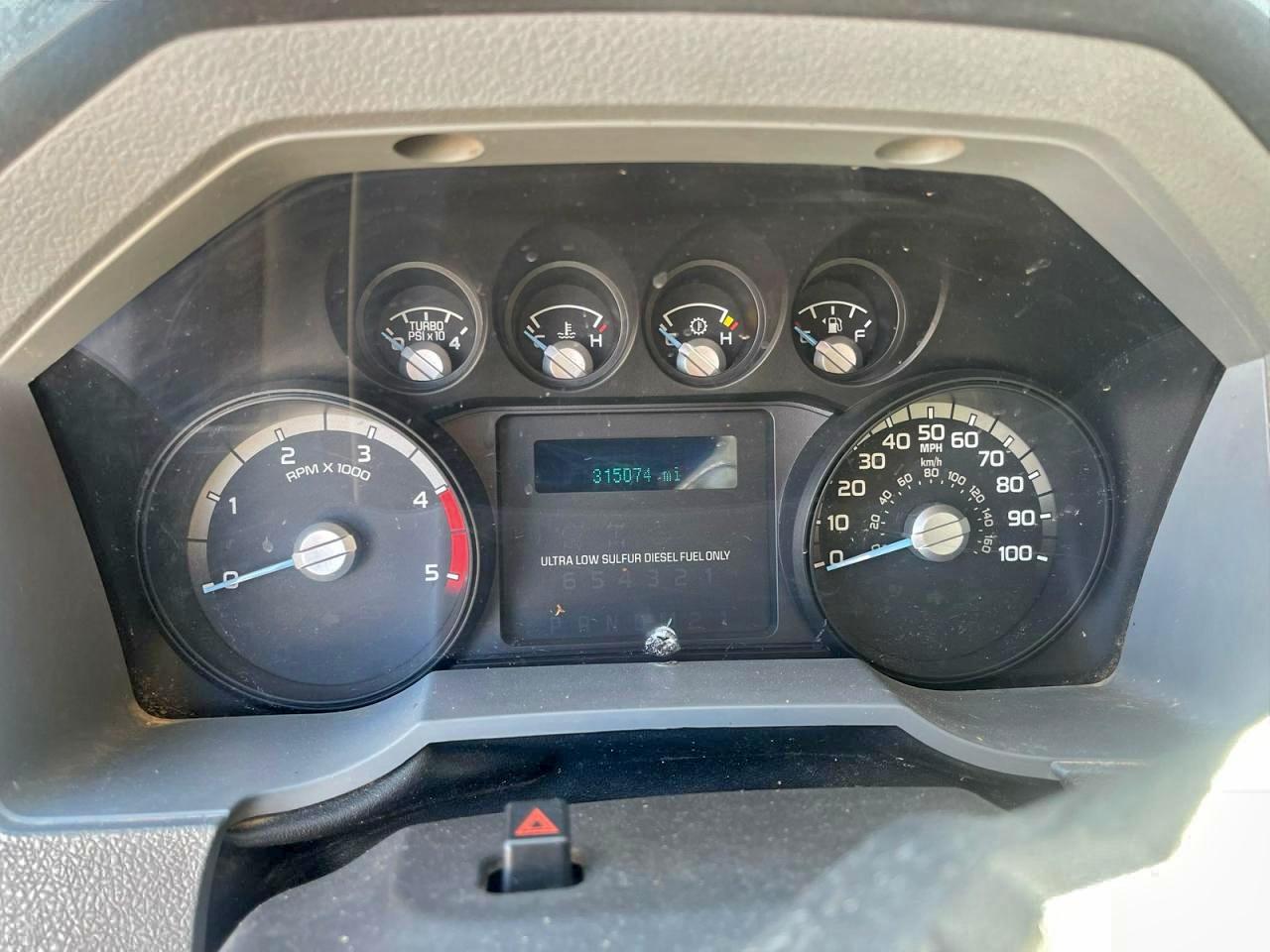 Ford F-250 Super Duty Image 4