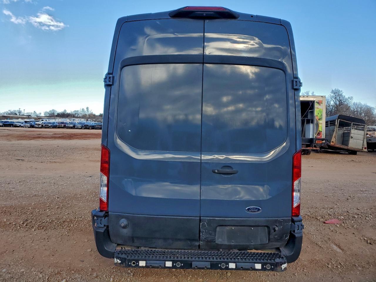 Ford Transit T-250 Image 2