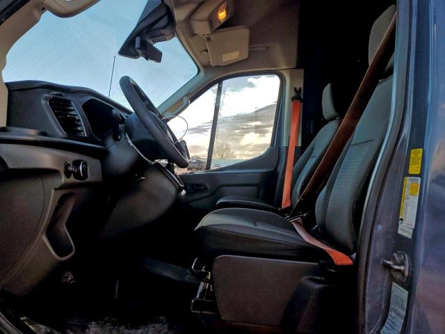 Ford Transit T-250 Image 7