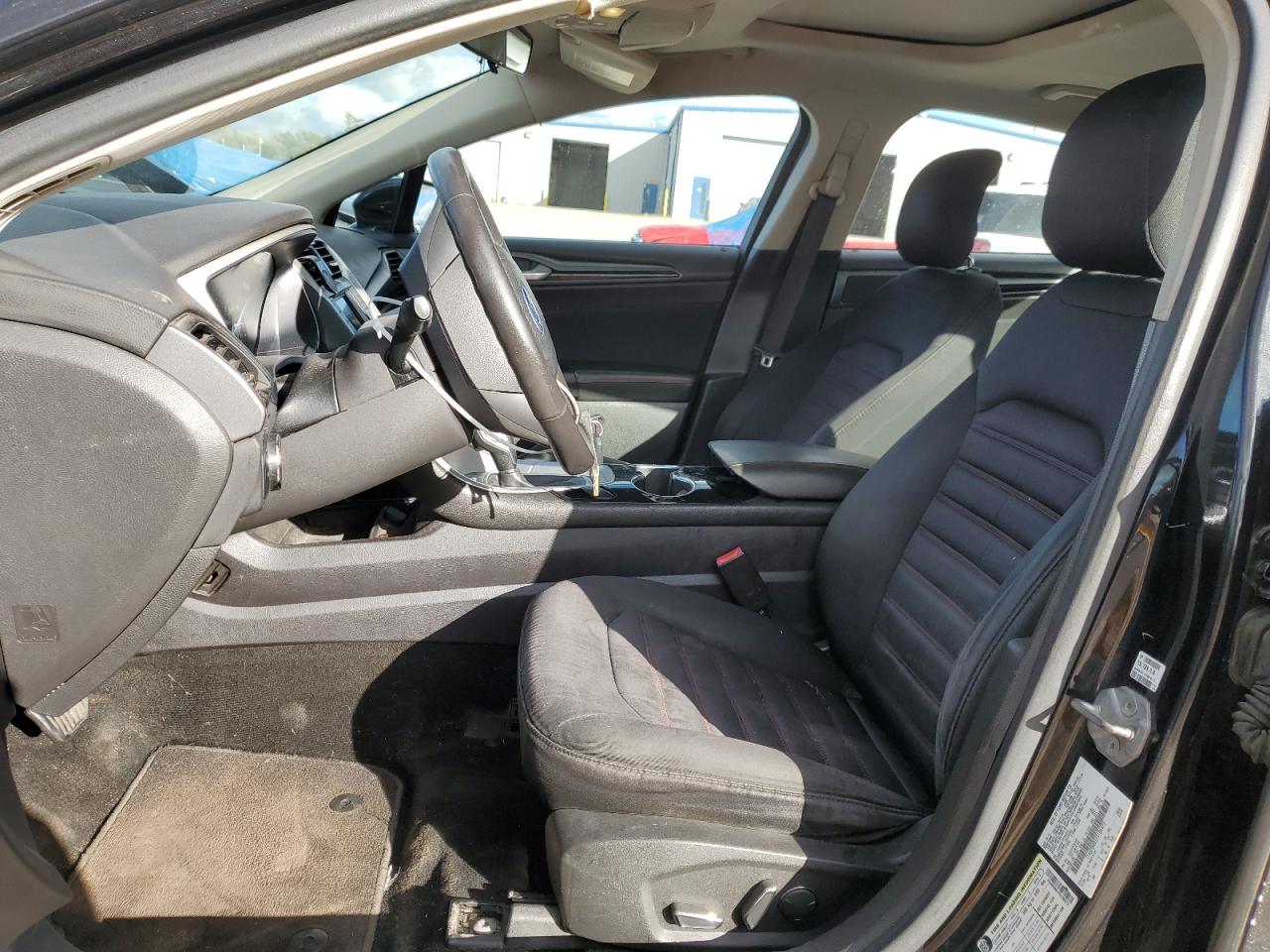 Ford Fusion Se Image 8