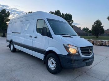  Salvage Mercedes-Benz Sprinter