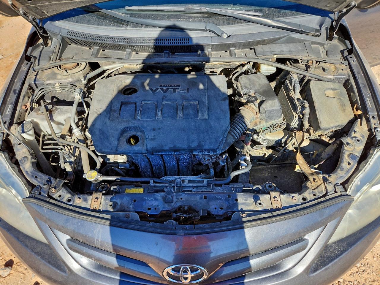 Toyota Corolla Base Image 10