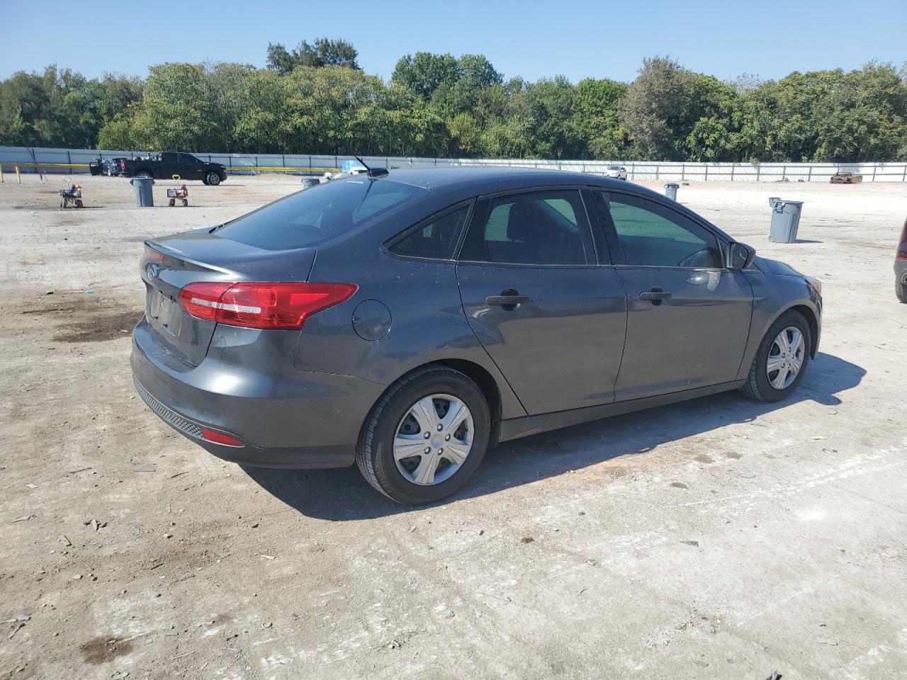 Ford Focus S Image 5