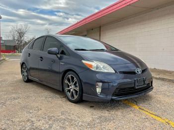  Salvage Toyota Prius