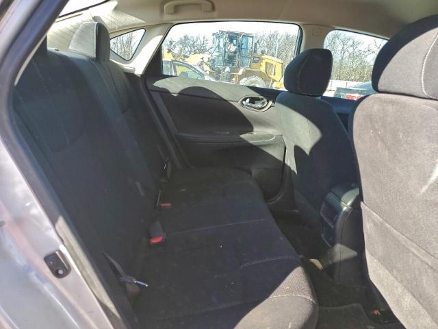 Nissan Sentra S Image 9