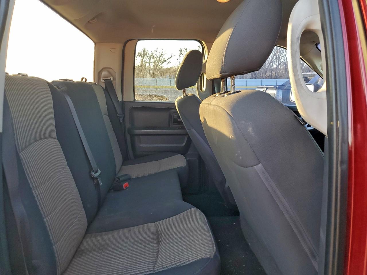 Dodge Ram 1500 St Image 4