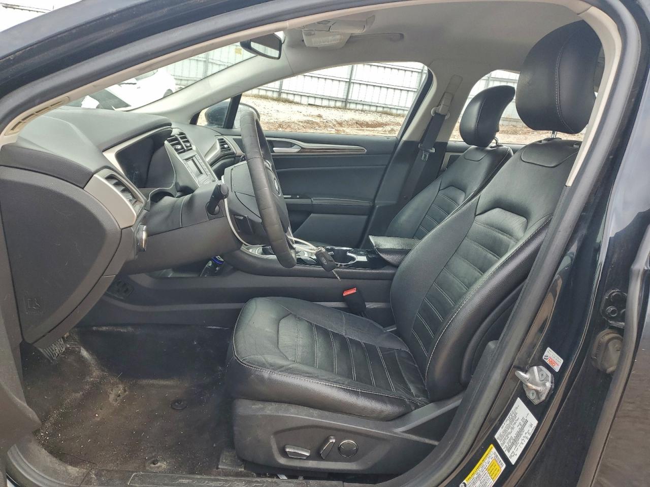 Ford Fusion Se Image 6