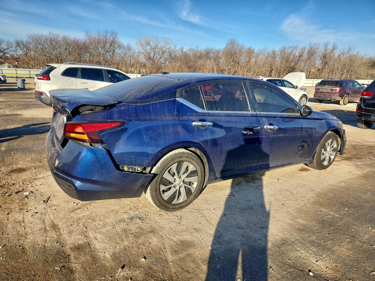 Nissan Altima S Image 7