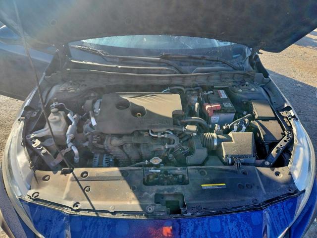 Nissan Altima S Image 4