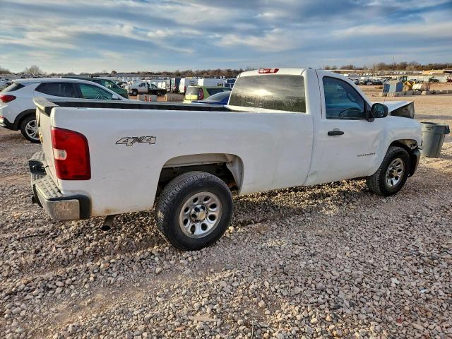 Chevrolet Silverado K1500 Image 9