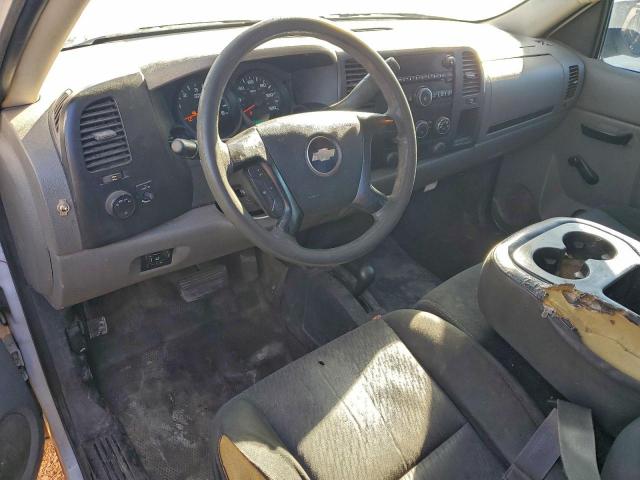 Chevrolet Silverado K1500 Image 2