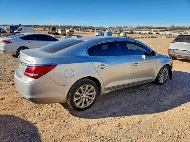 Buick LaCrosse Image 5