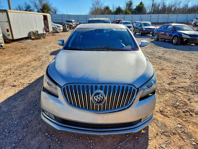 Buick LaCrosse Image 11