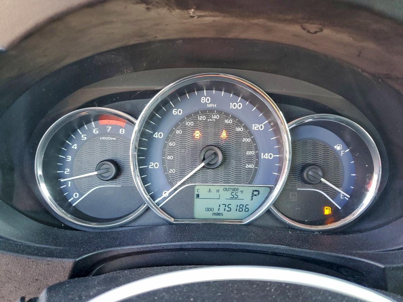 Toyota Corolla L Image 10