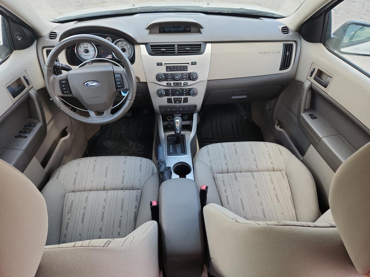 Ford Focus Se Image 8