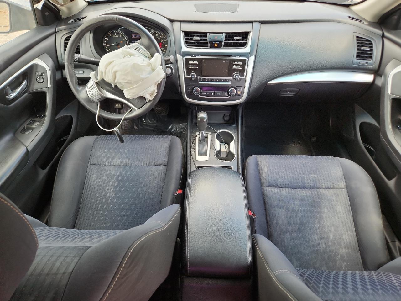 Nissan Altima 2.5 Image 12