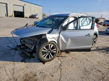  Salvage Nissan Kicks