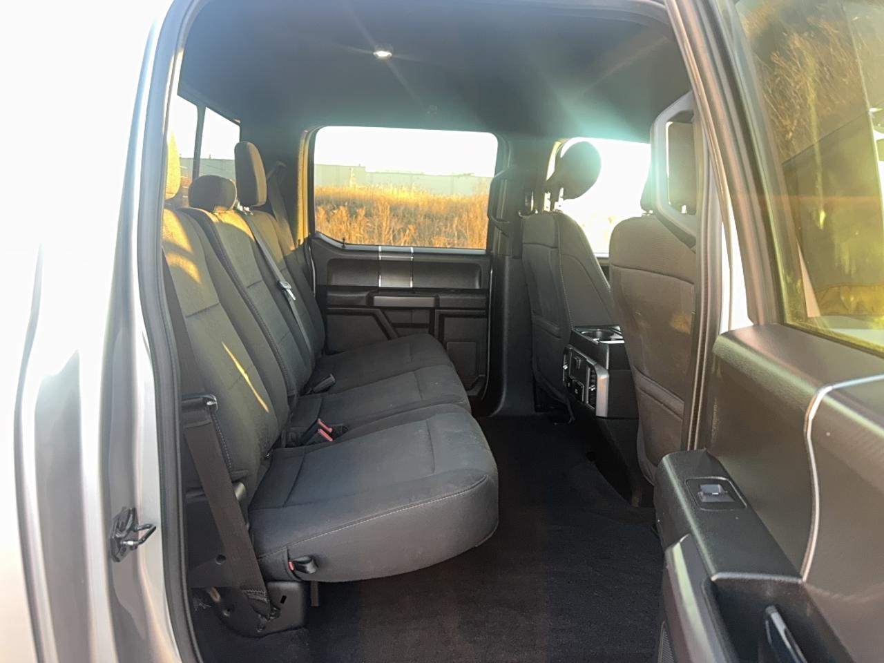 Ford F-150 Supercrew Image 10