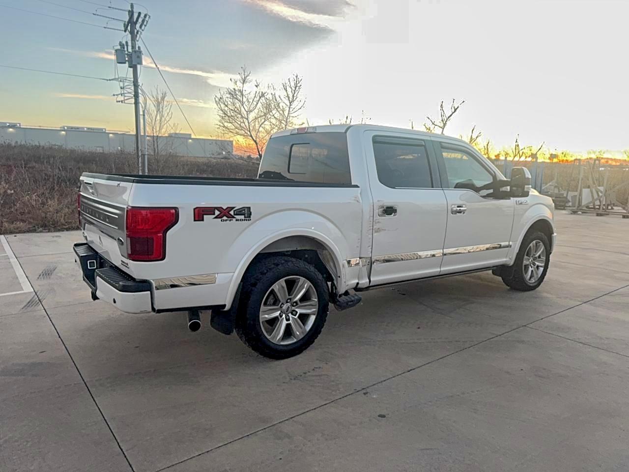 Ford F-150 Supercrew Image 9