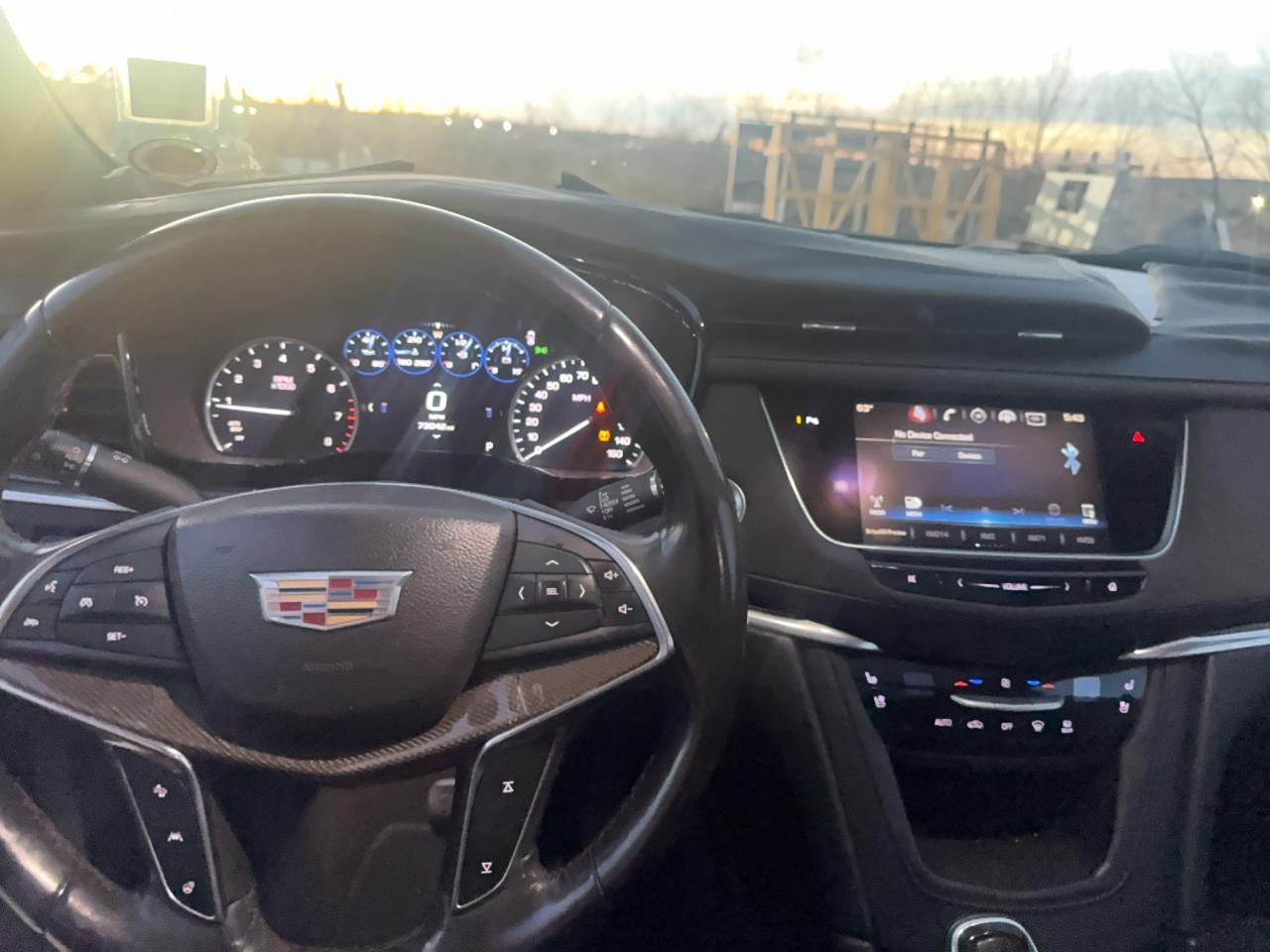 Cadillac XT5 Platinum Image 9