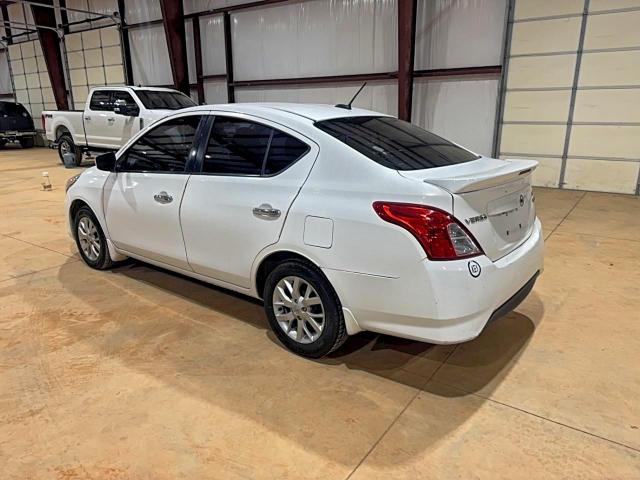 Nissan Versa S Image 4