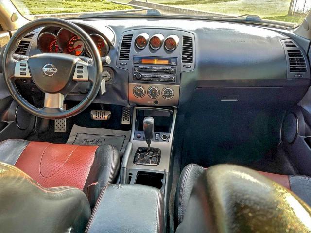 Nissan Altima Se Image 9