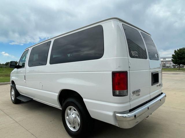 Ford Econoline E350 Super Duty Wagon Image 10