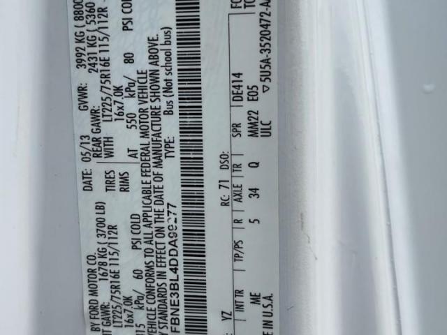 Ford Econoline E350 Super Duty Wagon Image 6