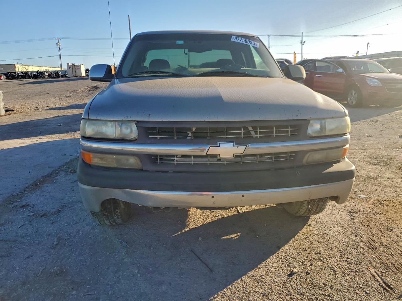 Chevrolet Silverado C1500 Image 3