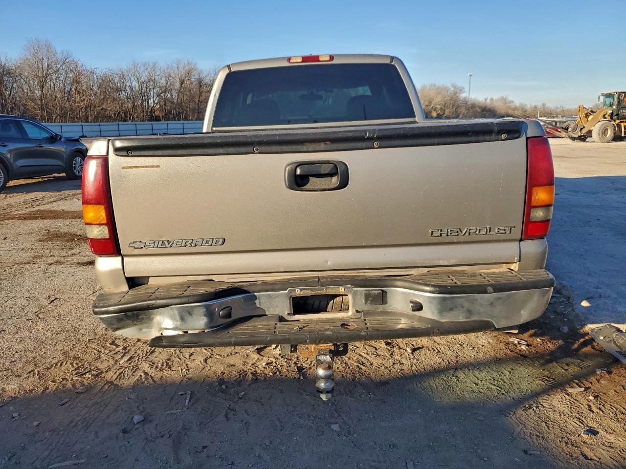 Chevrolet Silverado C1500 Image 4