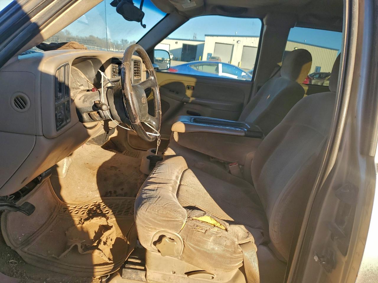 Chevrolet Silverado C1500 Image 10