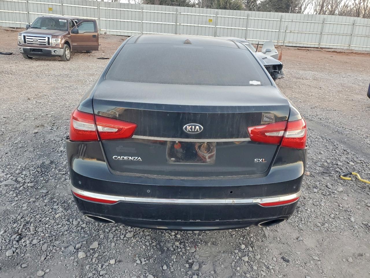 Kia Cadenza Premium Image 12