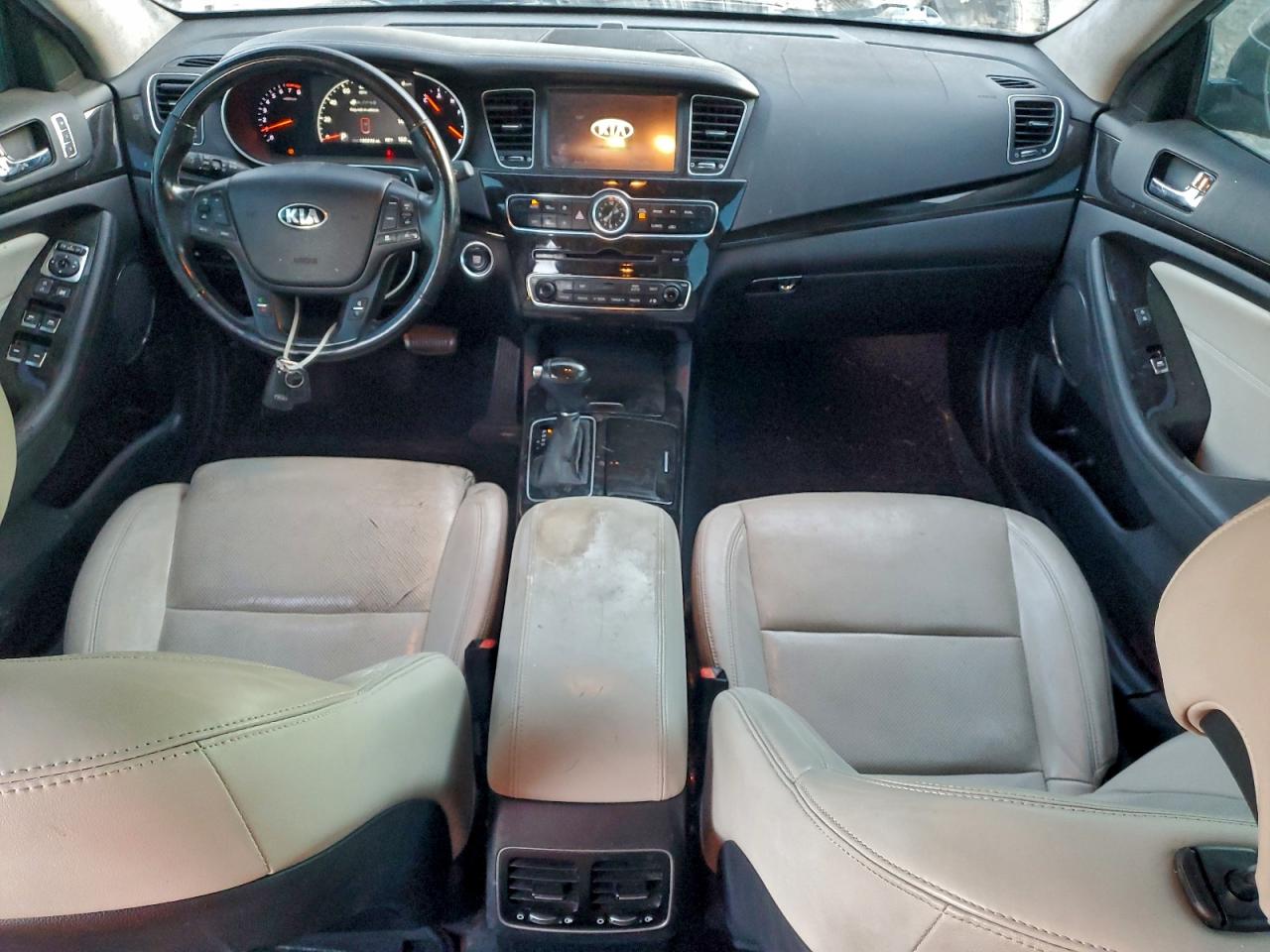 Kia Cadenza Premium Image 9