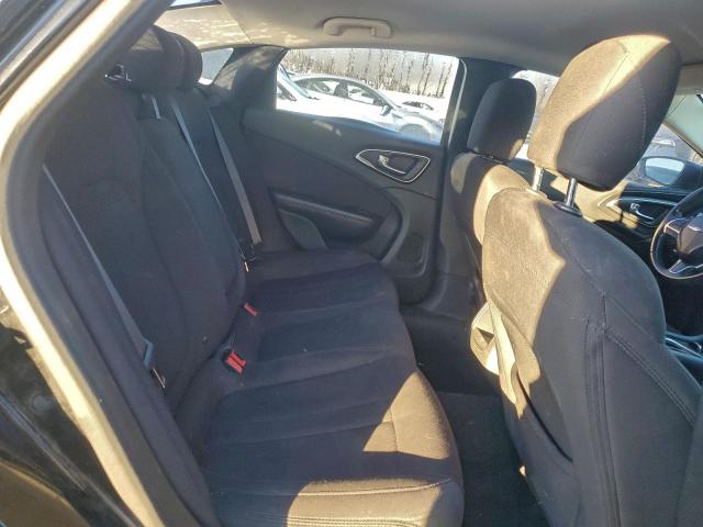 Chrysler 200 Limited Image 11