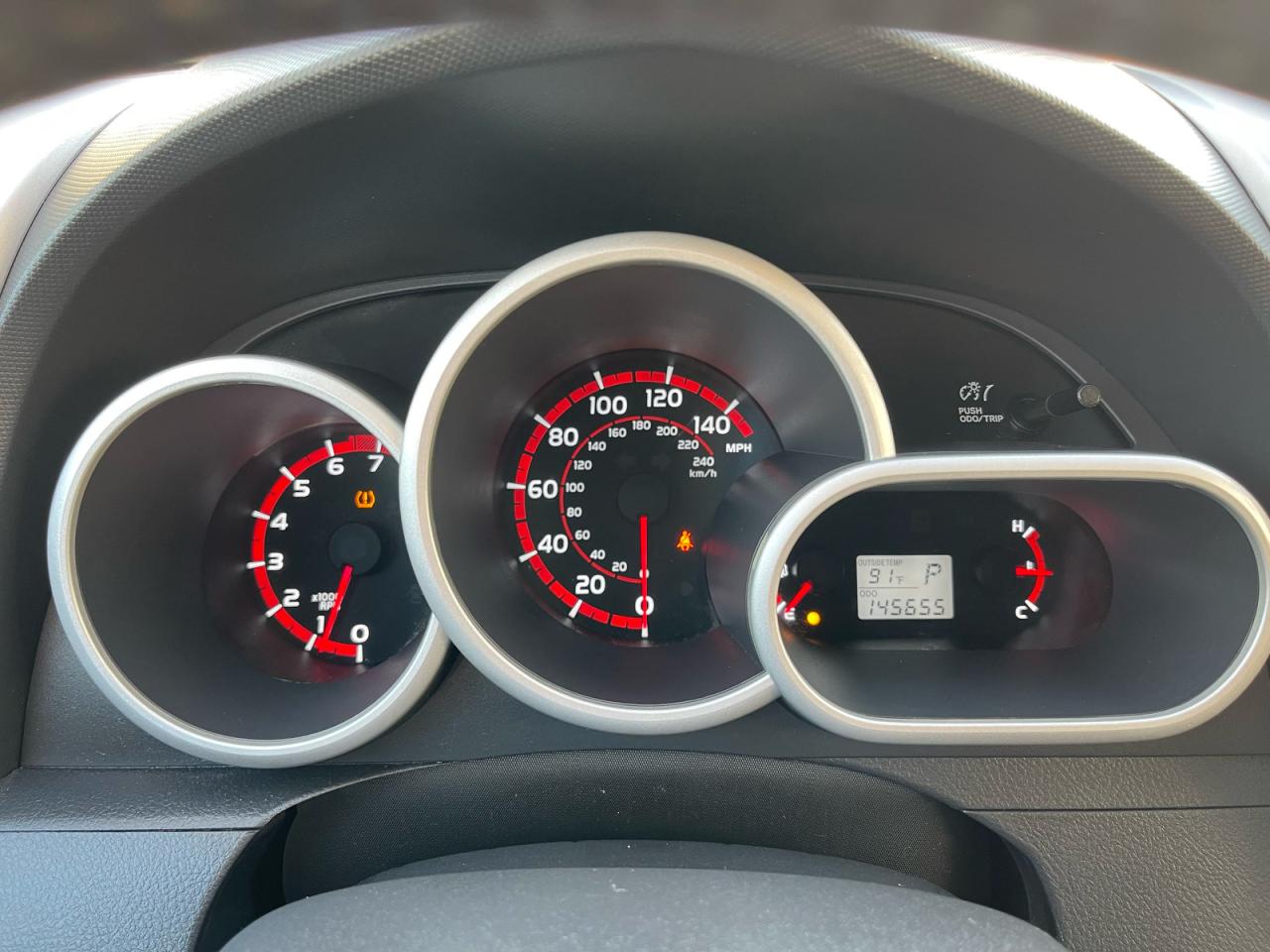 Pontiac Vibe Image 10